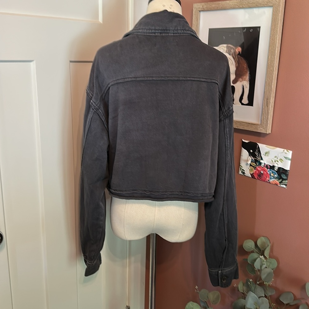 We The Free Saturday charcoal Black Cropped distressed S button cotton Jacket - Picture 8 of 16